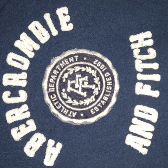 A&F FITTED L/S T-SHIRT - Picture 2 of 4